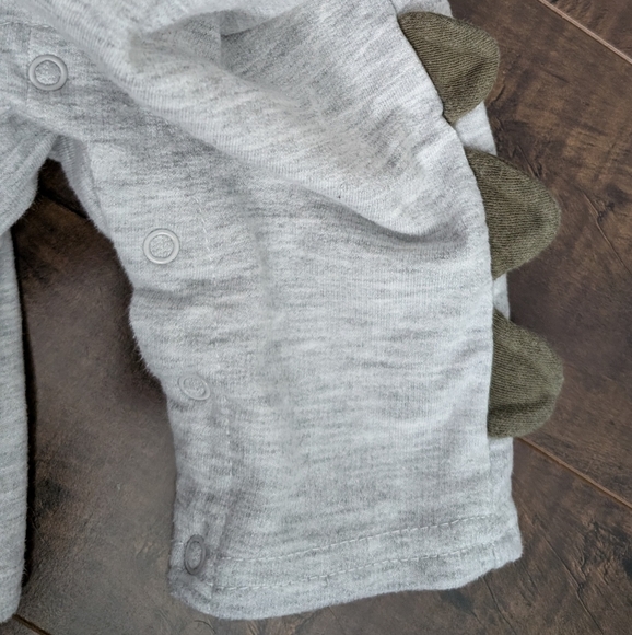 Dino overalls outfit - Picture 2 of 5